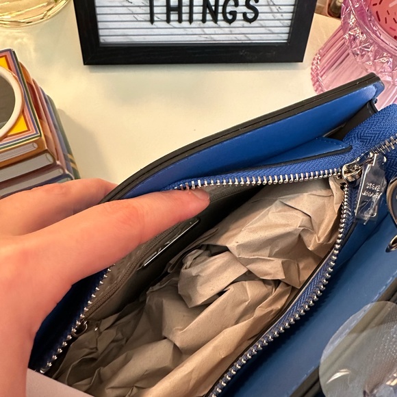 NEW Steve Madden Blue Bevelyn Crossbody Bag 💙 - Picture 9 of 11